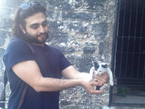 Ιωάννινα: Οι αστυνομικοί έσωσαν το γατάκι μετά την έκκληση των φιλόζωων